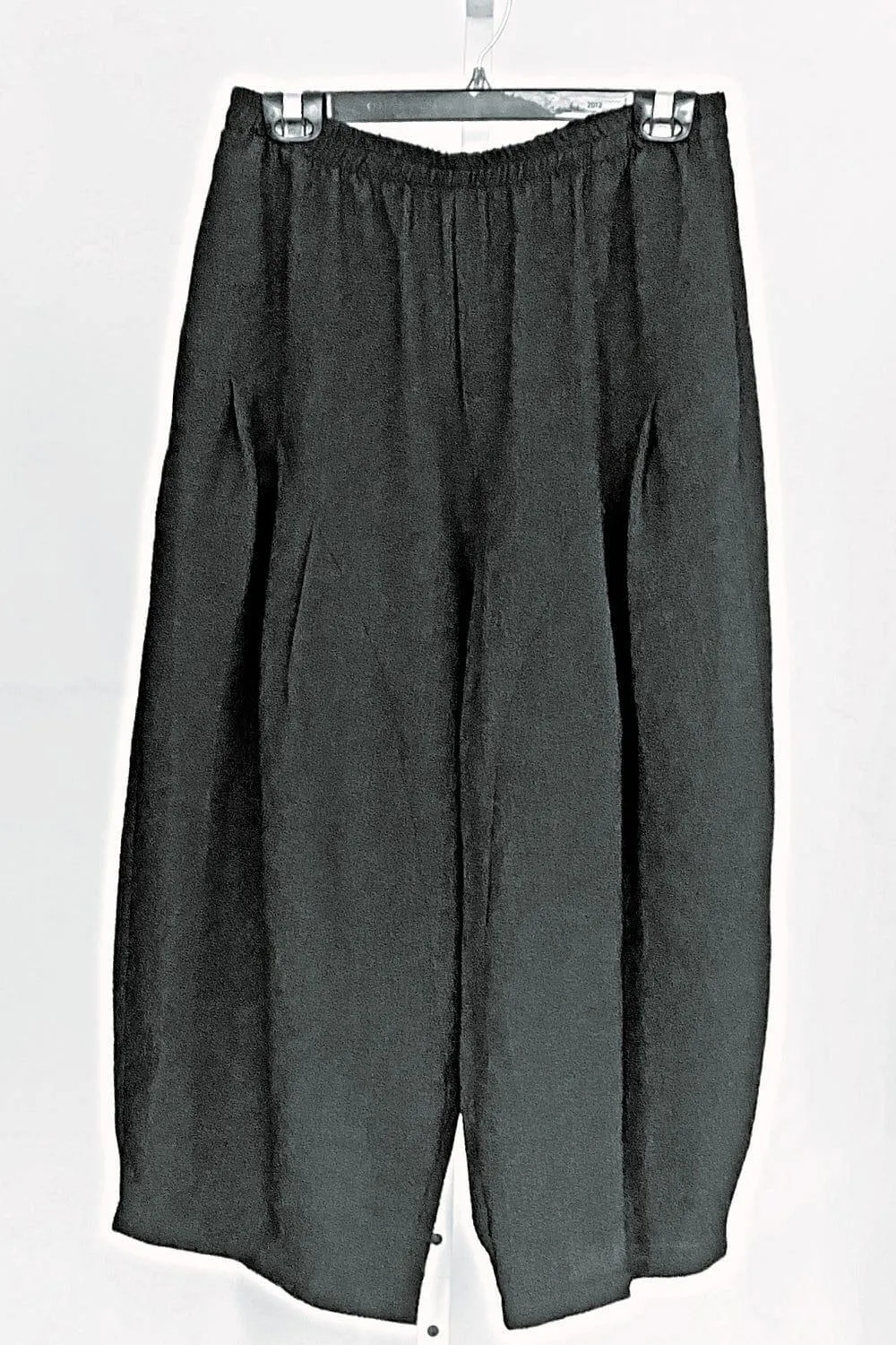 Curved Crop Pant