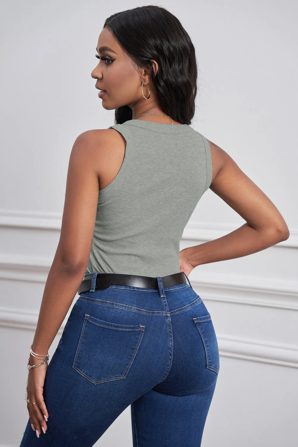 Solid White/Black/Gray/Khaki Round Neck Ribbed Tank Top