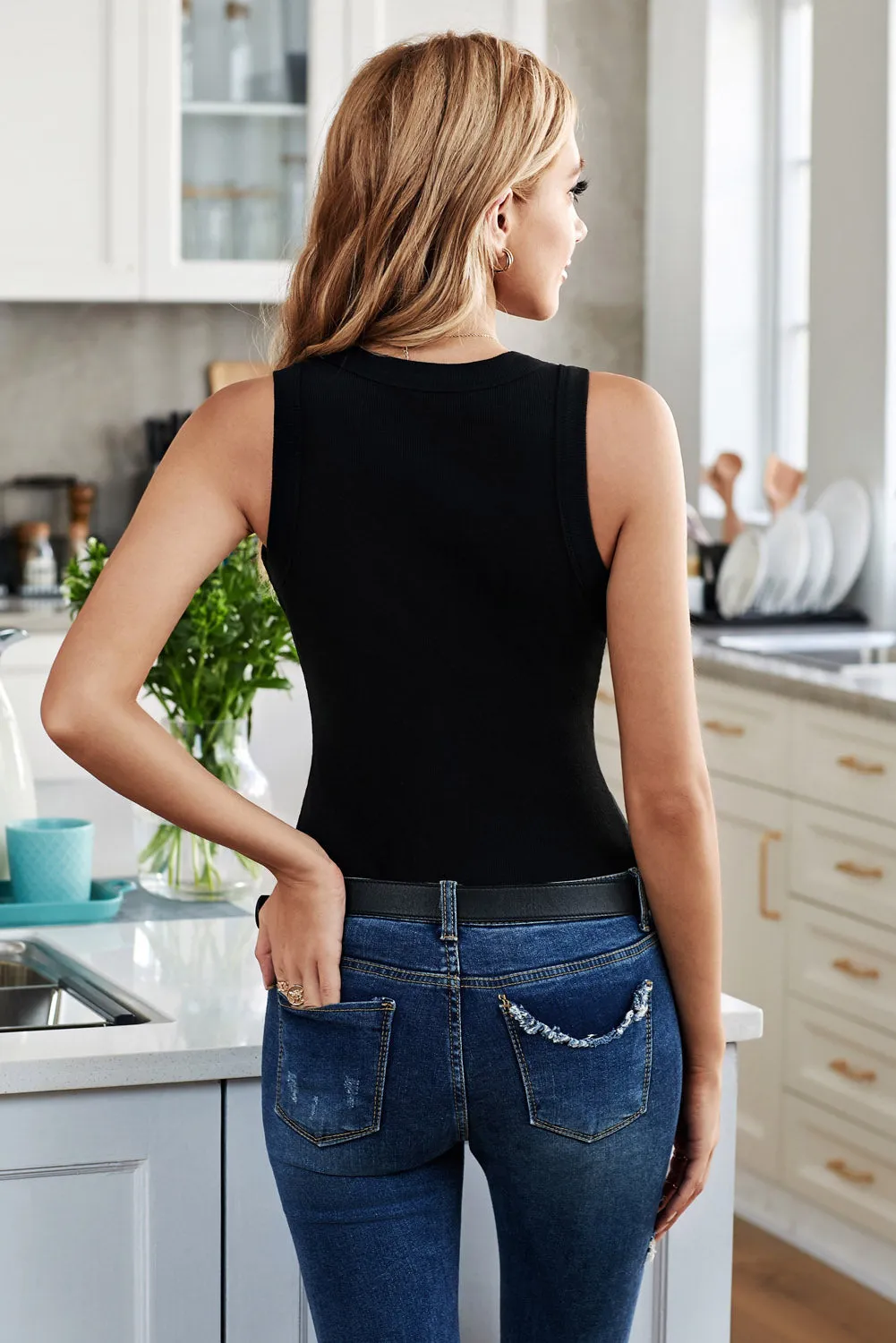 Solid White/Black/Gray/Khaki Round Neck Ribbed Tank Top