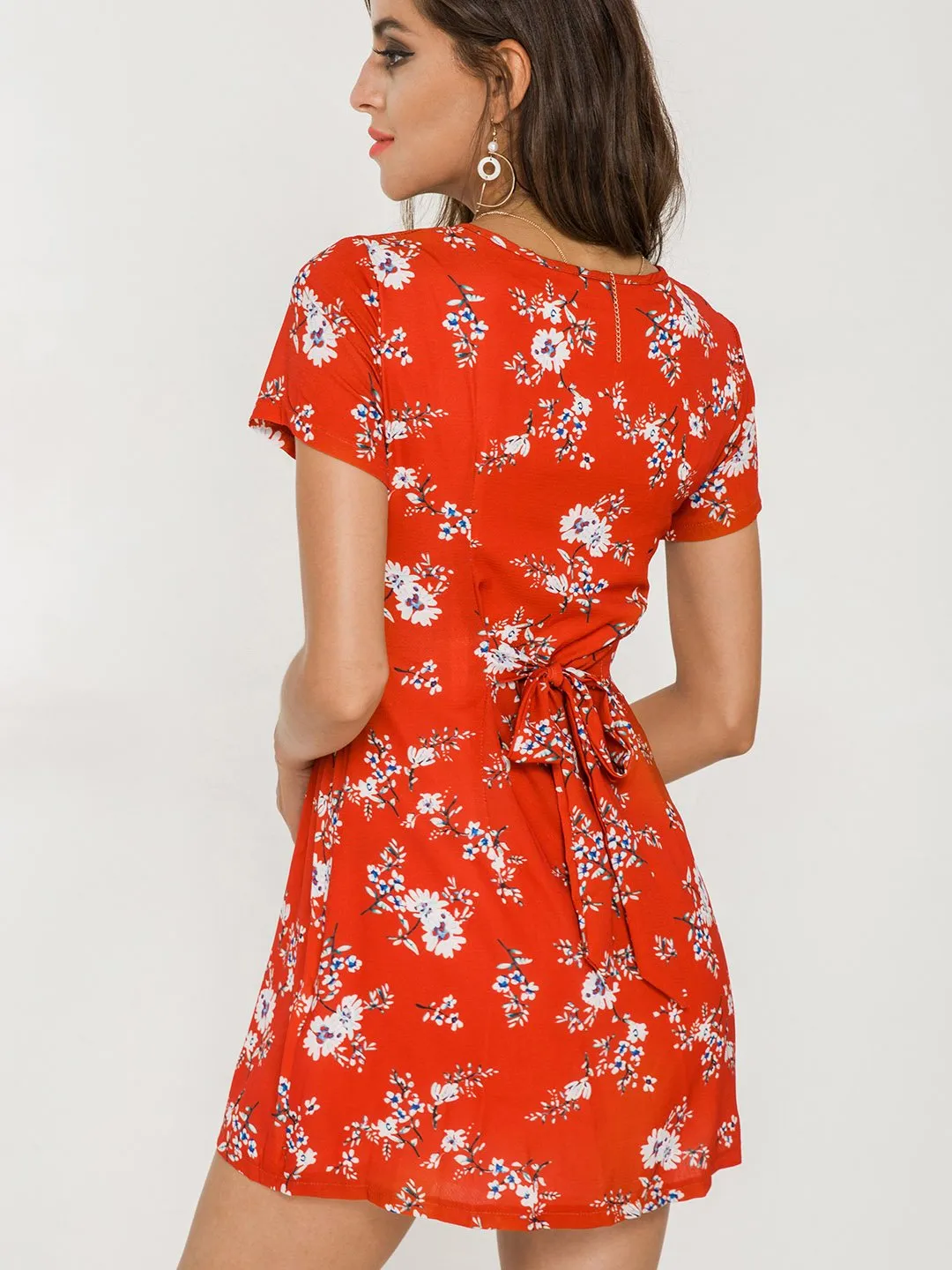 Wholesale Scoop Neck Floral Print Short Sleeve Dresses